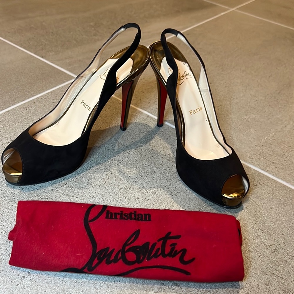 Preowned Christian Louboutin Brown Suede Platform 40EU